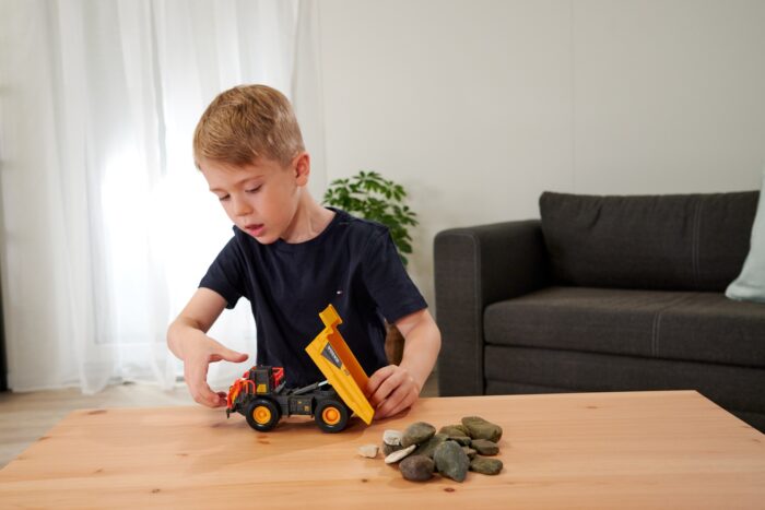 Majorette - Volvo Hauler Rigid R45D - Image 3